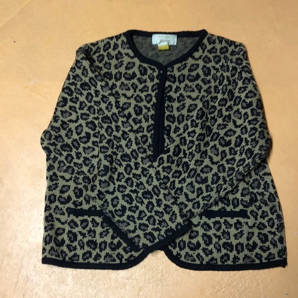 Vintage Tally ho animal print cardigan​​​​​​​​​​​​​​​​